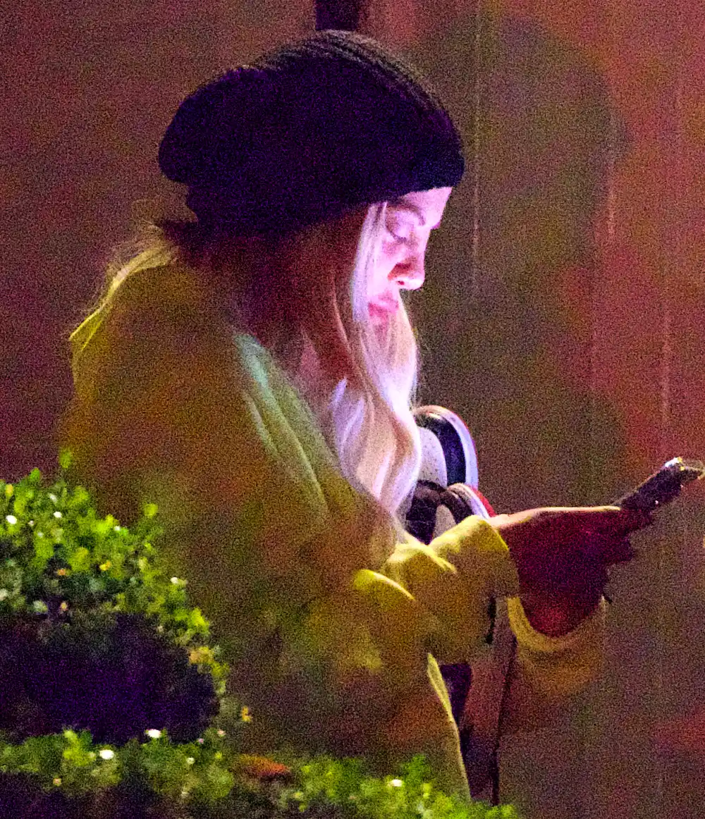 Tori Spelling Wears 'What the Actual F&mdash;k Is Going On' Sweatshirt Amid Dean McDermott Drama