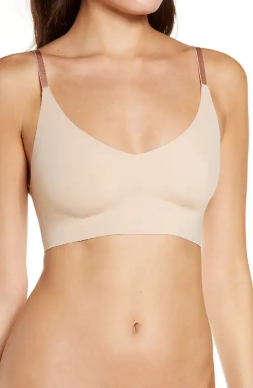 True & Co True Body Triangle Convertible Strap Bralette in Desert at Nordstrom, Size Small