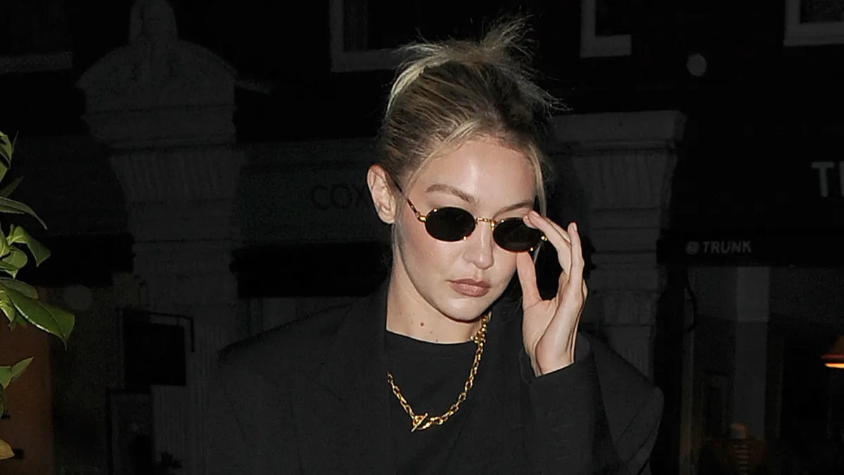 gigi-hadid-oval-sunglasses
