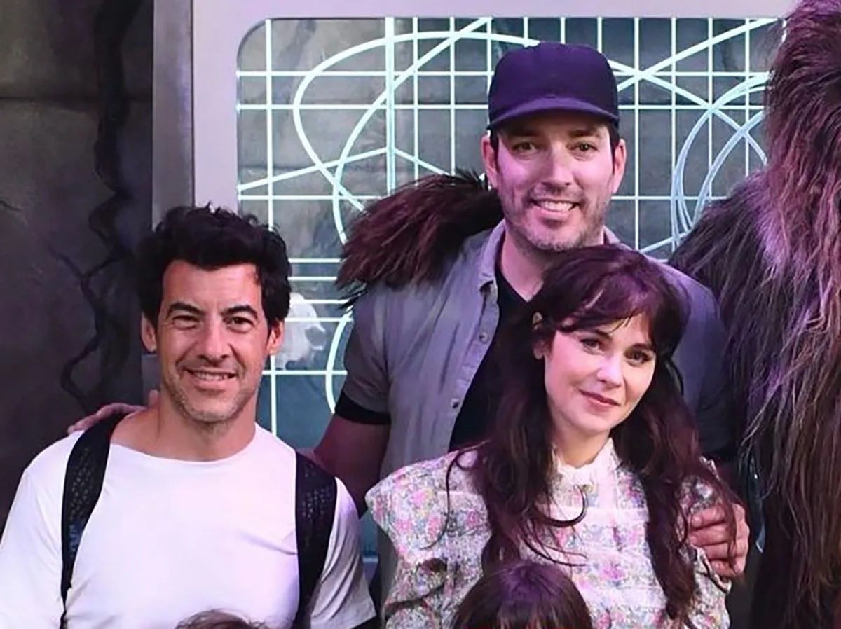 Promo Zooey Deschanel and Ex-Husband Jacob Pechenik&rsquo;s Rare Photos With 2 Kids: Family Album