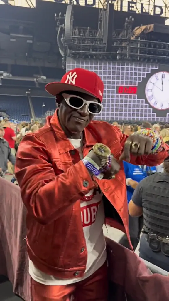 Bringing the Flavor to Detroit! Flavor Flav Attends Taylor’s ‘Eras’