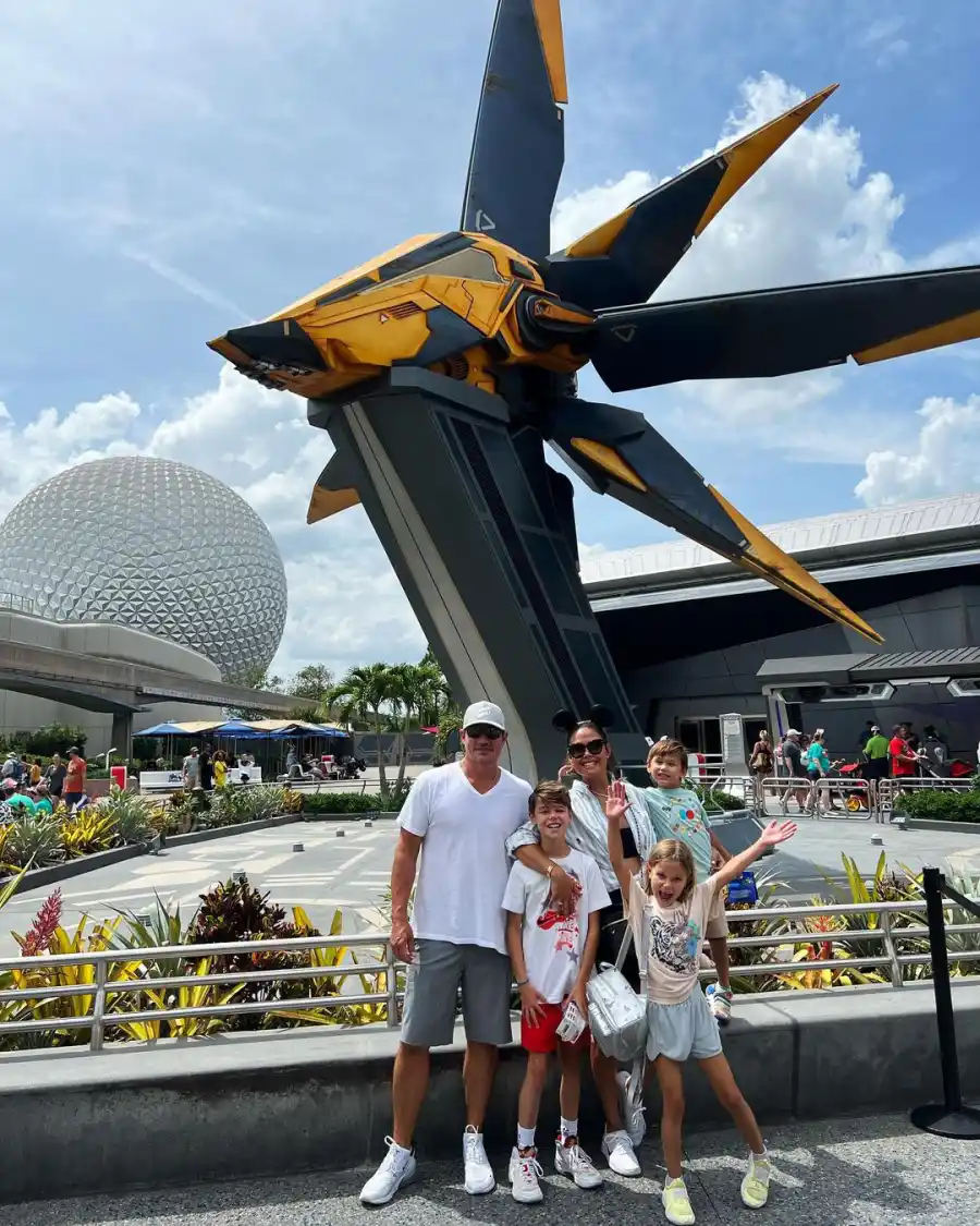 Celebrity Families’ 2023 Summer Vacations: Sean Lowe, Chrissy Teigen, Vanessa Lachey and More