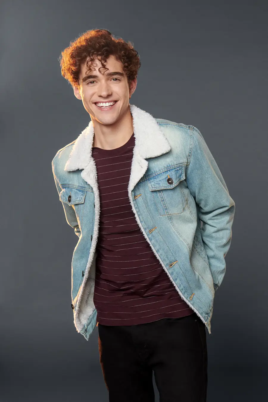 HSMTMTS Cast s Dating History Joshua Bassett Olivia Rodrigo and More Stars Love Lives 2