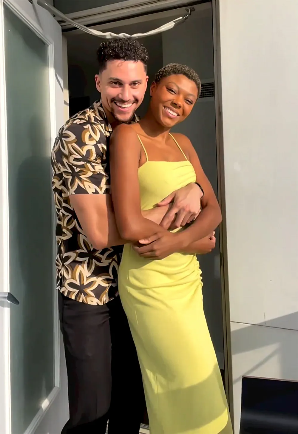 Bachelor Nation Alums Chelsea Vaughn and Austin Tinsley Are DatingC