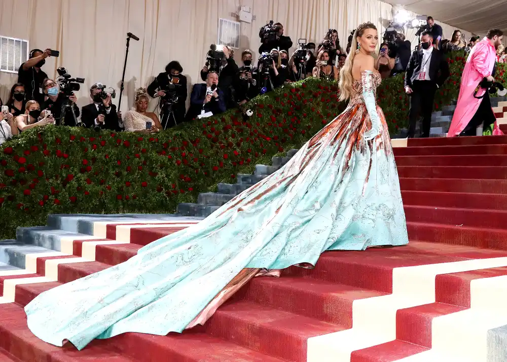 Blake Lively &lsquo;Hops&rsquo; Over an Exhibit Rope to Fix Her Iconic Met Gala Dress