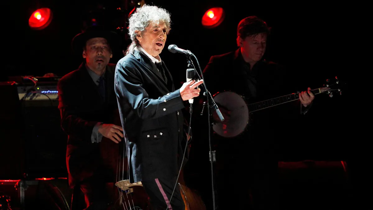 Bob Dylan Wins Nobel Prize in Literature 2016