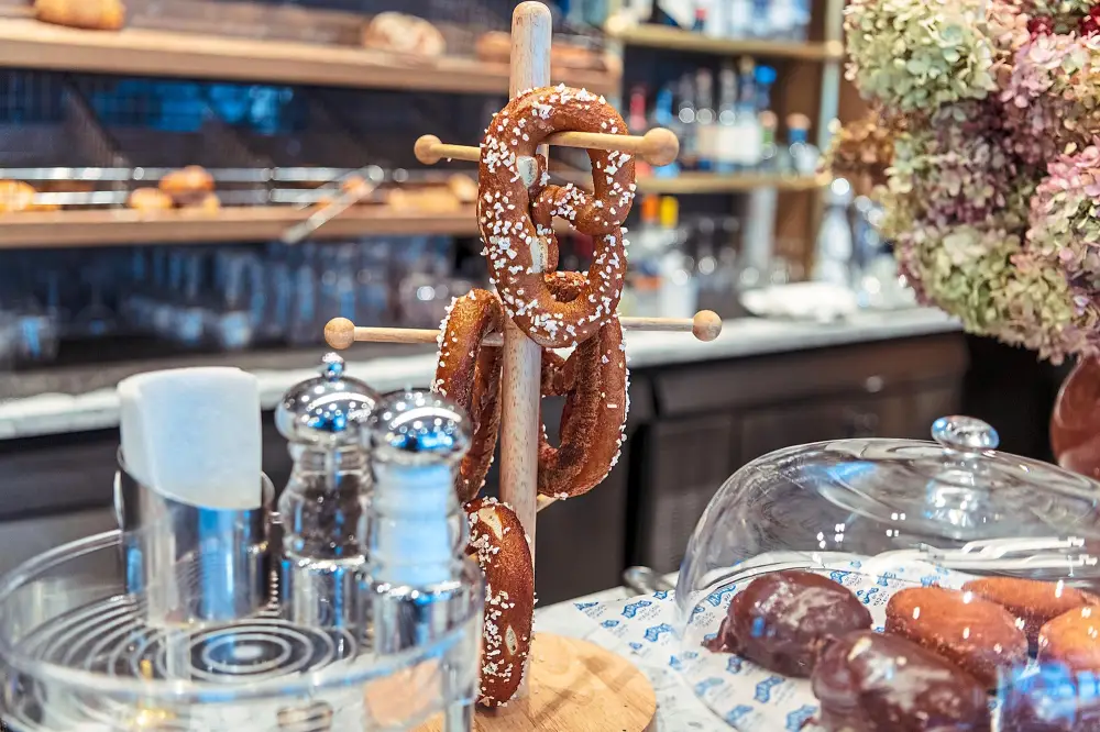 Celebrity Chefs Judy Joo and Mark Strausman Chat Life In and Out of the Kitchen