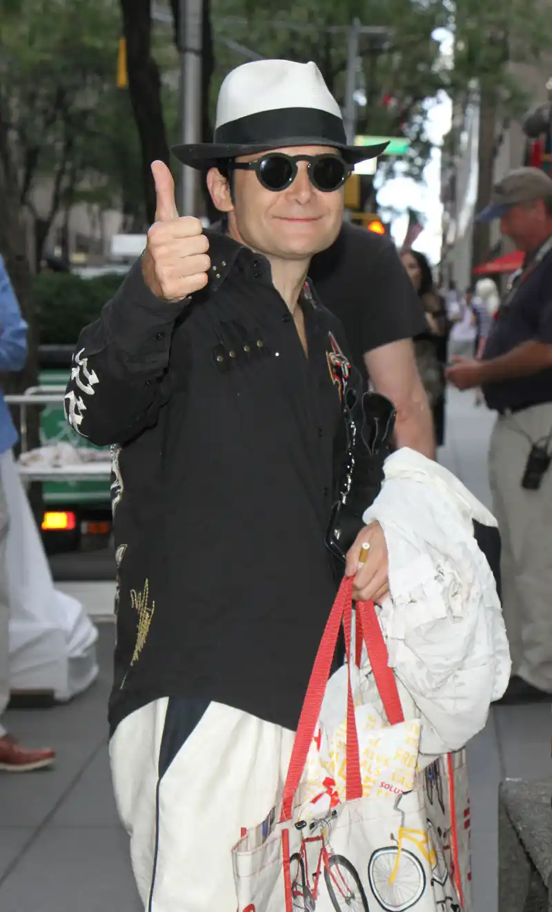 Corey Feldman Surprises Fans at Lucky Strike With Pink Floyd Performance After Making Headlines on ‘Today’ — Watch