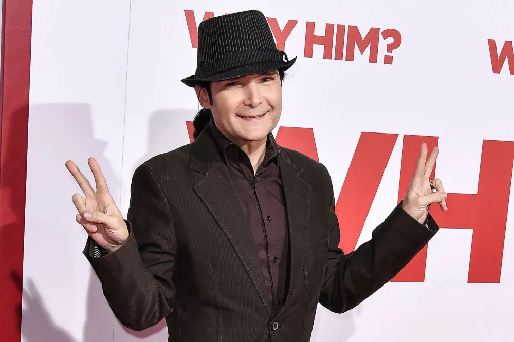 Corey Feldman&rsquo;s &lsquo;Today&rsquo; Show Performance of &lsquo;Go 4 It&rsquo; Is So Weird You Have to See It