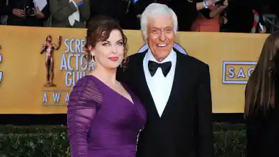 Dick Van Dyke, 87, Kisses Wife, 41, at 2013 SAG Awards: Picture