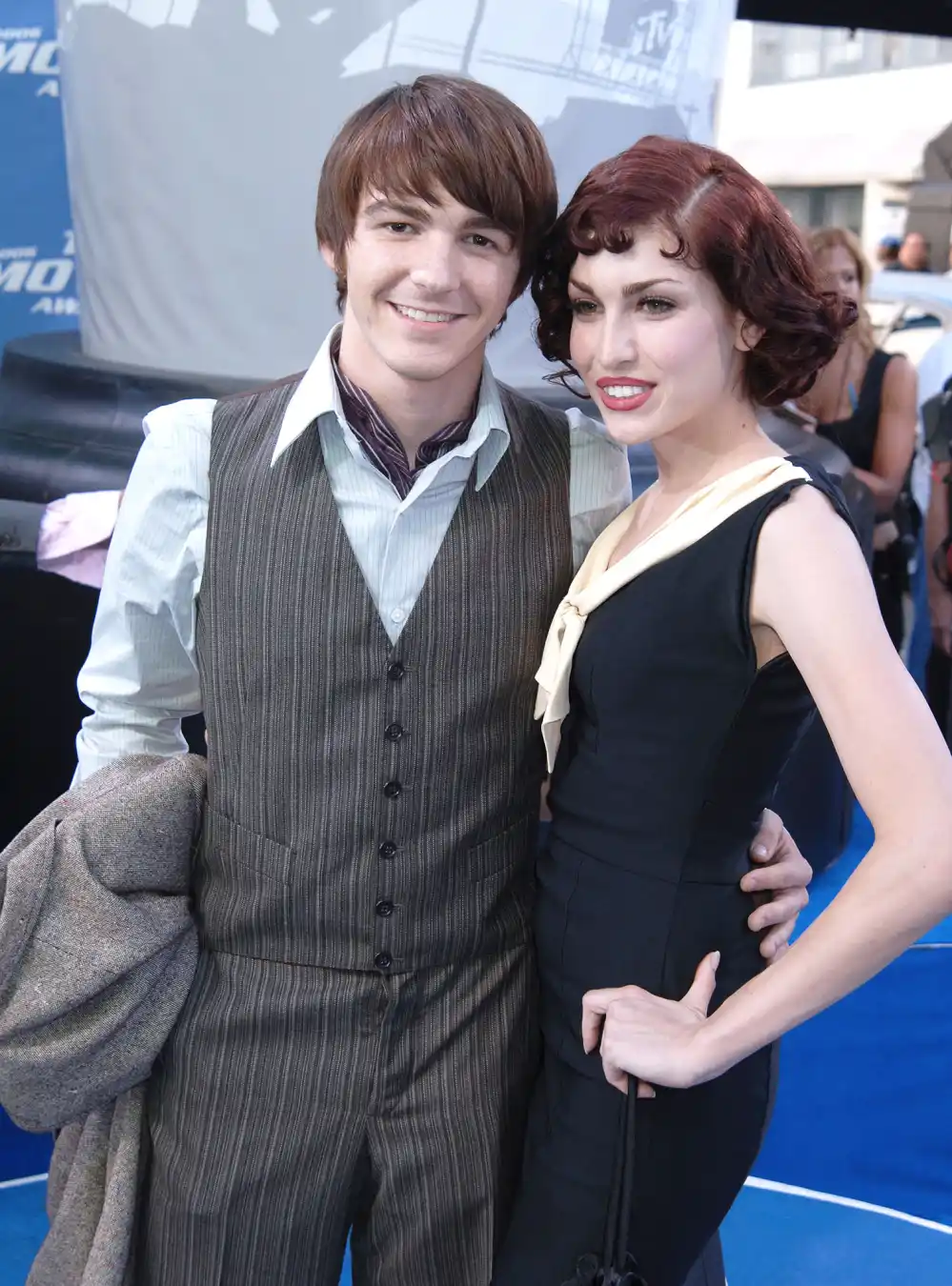 Drake Bell Mourns Ex-Girlfriend Stevie Ryan: &lsquo;My Heart Is Crushed&rsquo;