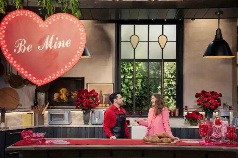 Drew Barrymore Has a Defense for Berger s Breakup Tactics With Carrie on Sex and the City — And It s Convincing 381