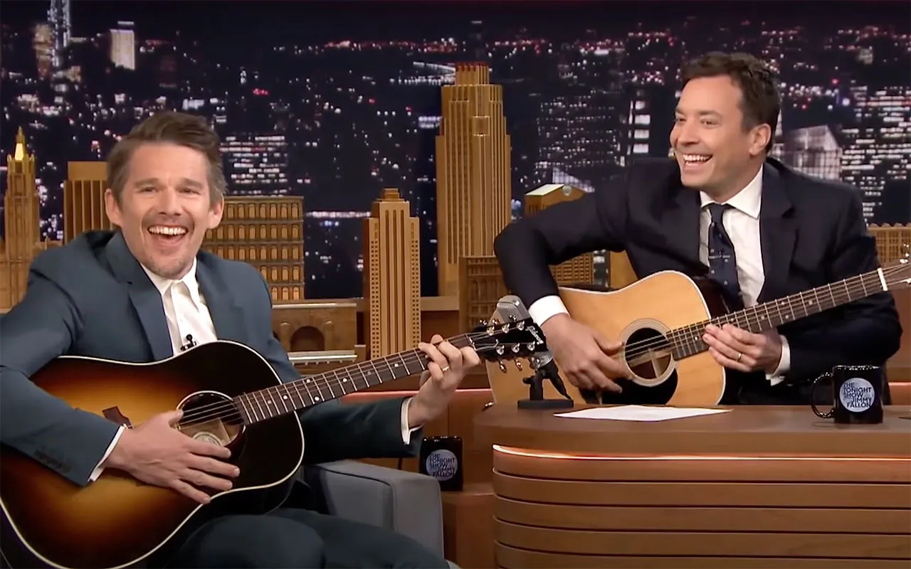 Ethan Hawke, Jimmy Fallon Play Bob Dylan Lullabies With Guitar: Watch