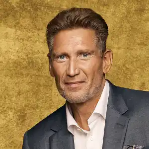 Golden Bachelor Gerry Turner Is 'Confident' Late Wife Terri Would Be ‘Very Pleased’ About the Show