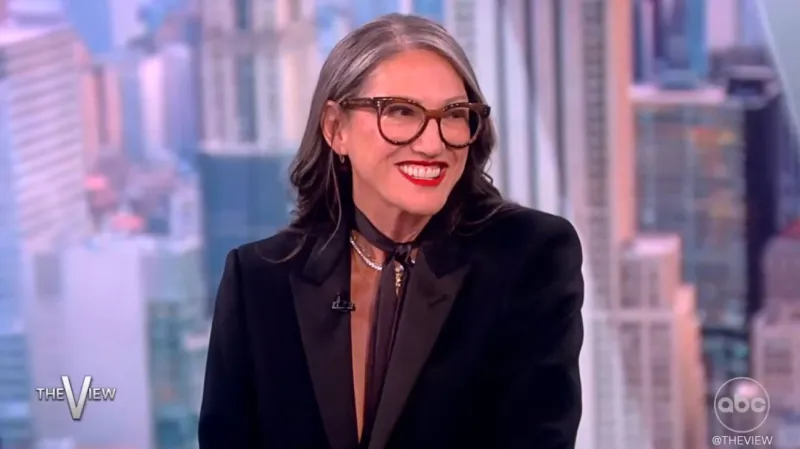 Jenna Lyons’ Genetic Disorder That Prevents Her From Growing Hair Inspired Her Career in Fashion