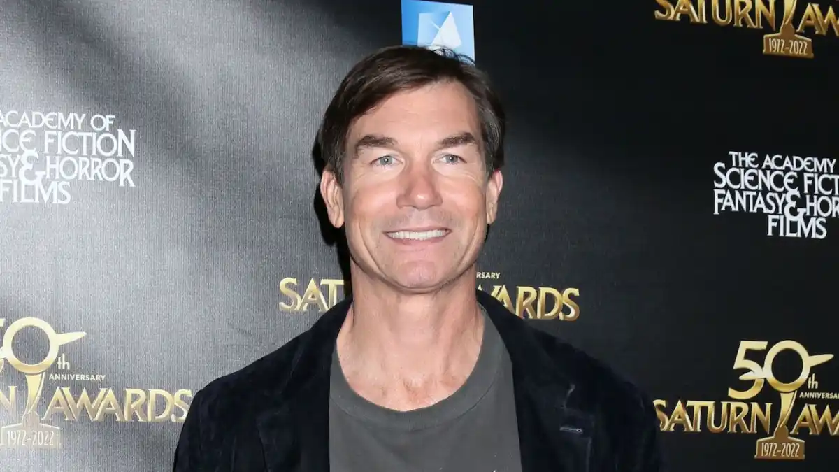 Jerry O-Connell Helps Fight Fire After Malibu Food Truck Was Engulfed in Flames