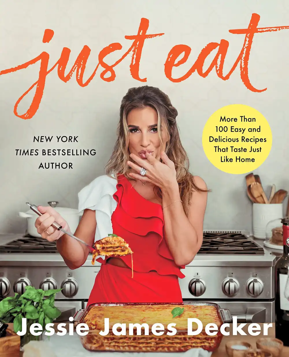Jessie James Decker&rsquo;s Most-Requested Recipes: Learn How to Make Her Chocolate Chip Skillet Cookie