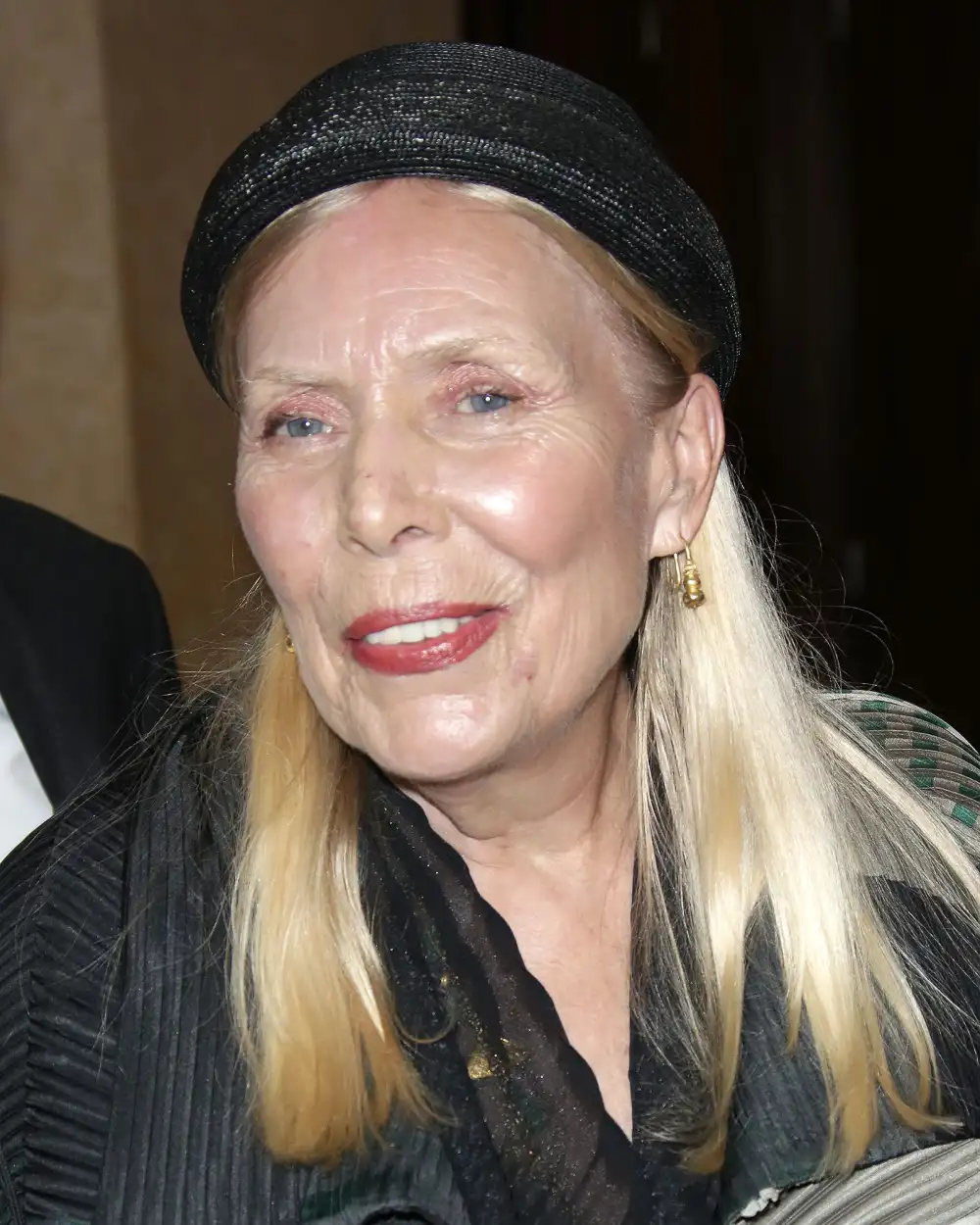 Joni Mitchell Hospitalized: Stars Send Prayers, Positivity