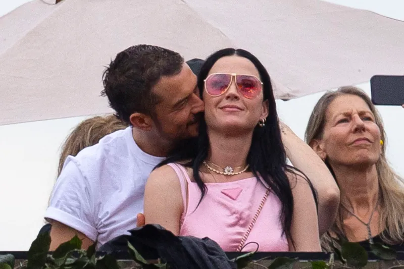 Katy Perry and Orlando Bloom Pack on the PDA at Bruce Springsteen concert