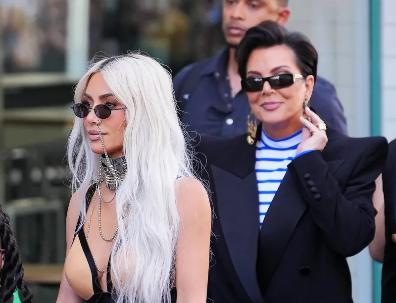 Kim Kardashian Tricks Kris Jenner Into Calling Disney VP Over Fake The Bachelorette Gig A Prank 272