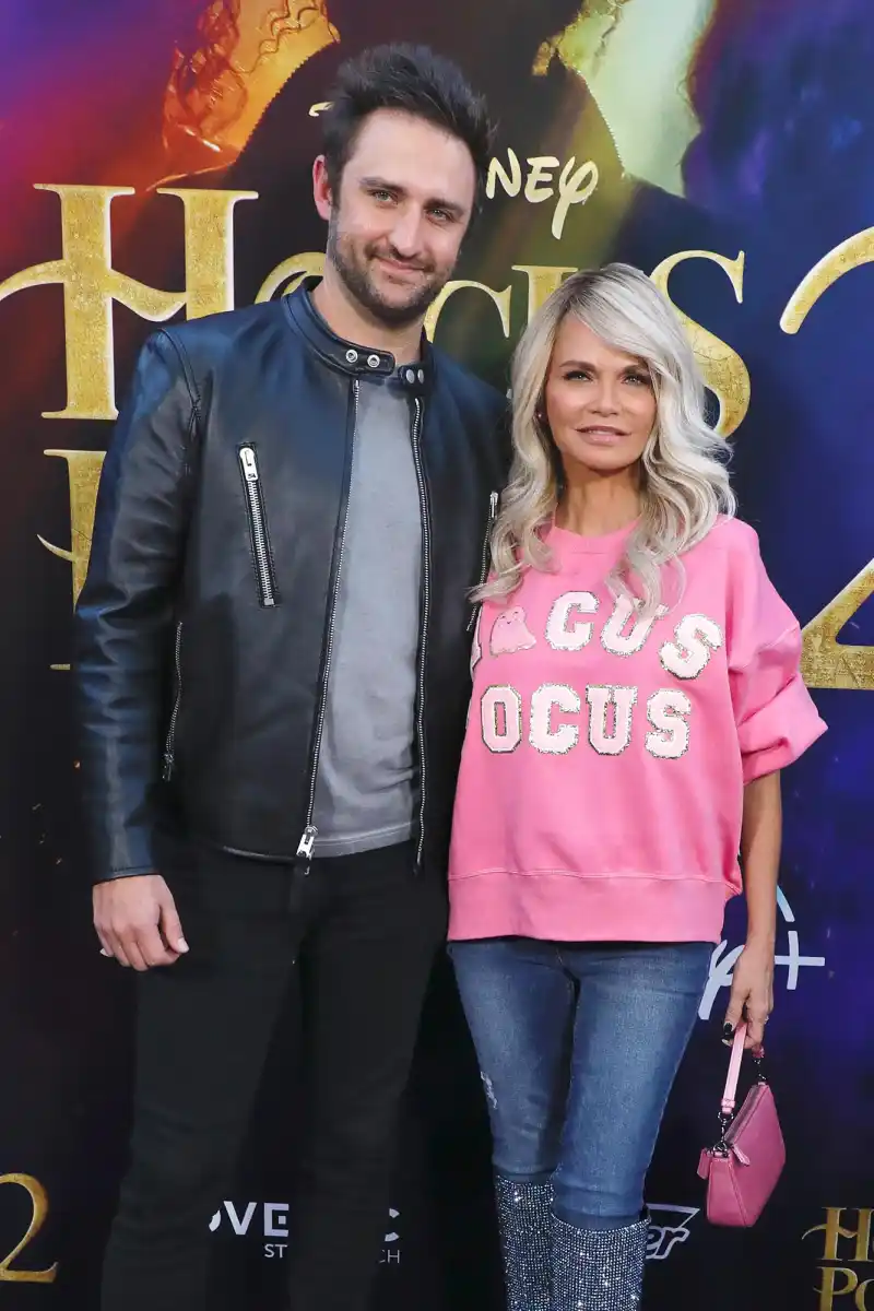 Kristin Chenoweth and Josh Bryant A Timeline of Their Relationship 263