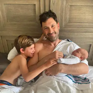 Maksim Chmerkovskiy and Peta Murgatroyd fam album