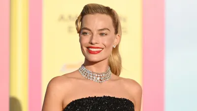 Margot Robbie Promised Barbie Movie Would Make -1 Billion Dollars at Box Office