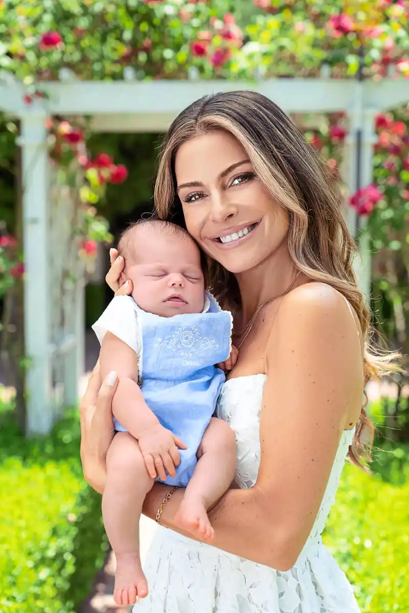 Maria Menounos and Her Surrogate Detail Their Instant Connection We re Like Family 302