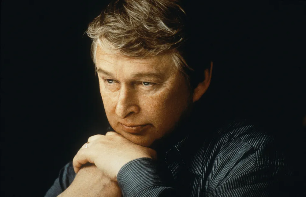 Mike Nichols Dies at 83: Katie Couric, Mia Farrow, More Stars React