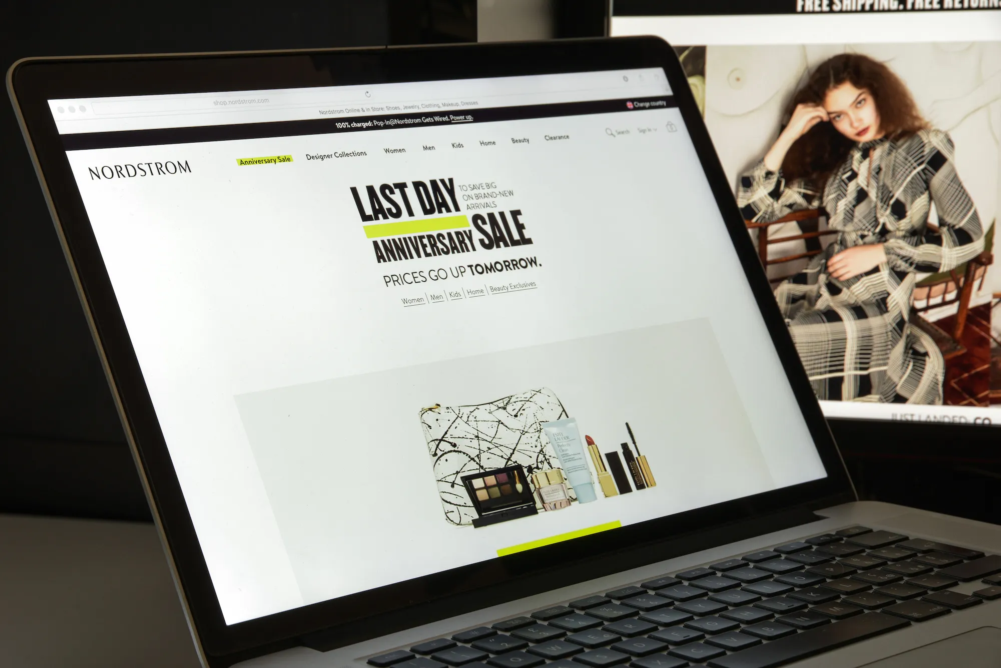 NAS-Sale-Stock-Photo