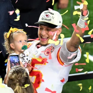 Patrick Mahomes Daughter Sterling Gives Him the Sweetest Goodbye Before He Leaves for Training Camp 345