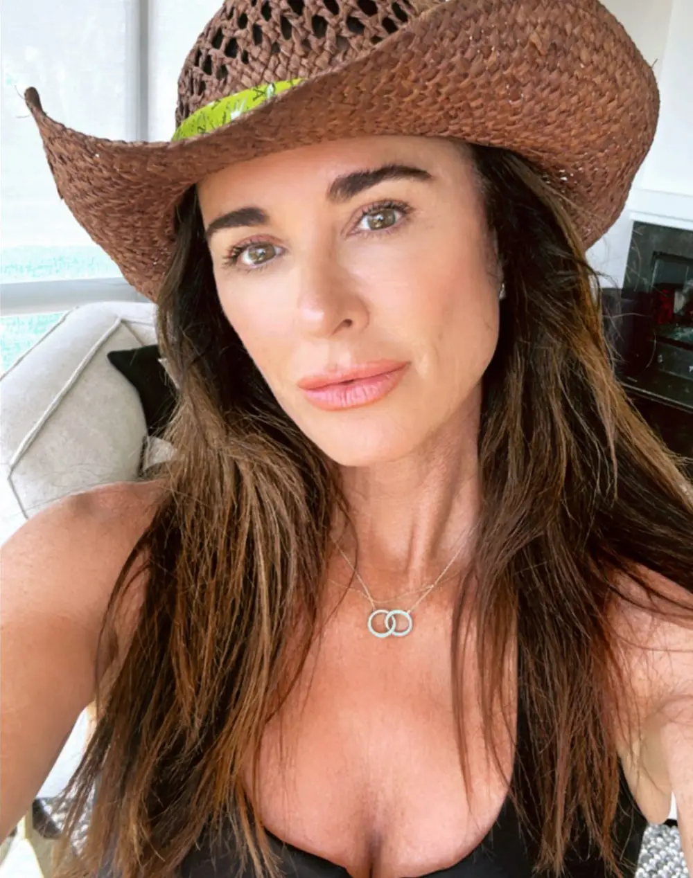 'RHOBH' Star Kyle Richards Celebrates 1 Year of Sobriety: &lsquo;It Was No Longer Serving Me&rsquo;