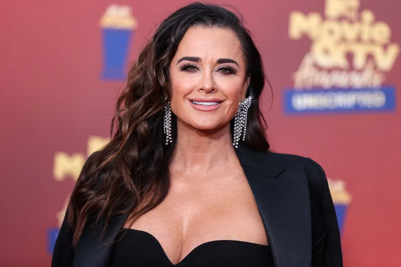 'RHOBH' Star Kyle Richards Celebrates 1 Year of Sobriety: ‘It Was No Longer Serving Me’