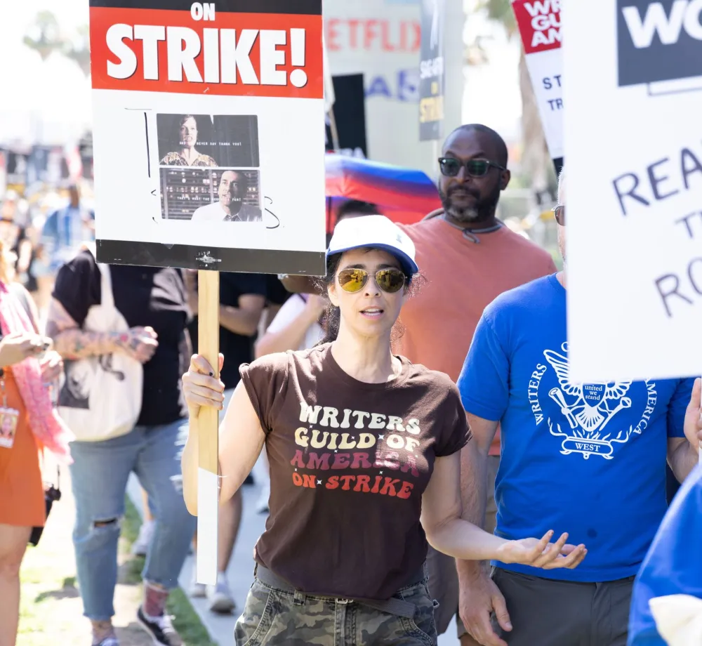 Sarah Silverman Is F&ndash;king Pissed About Actors Filming Indie Projects Amid Strikes