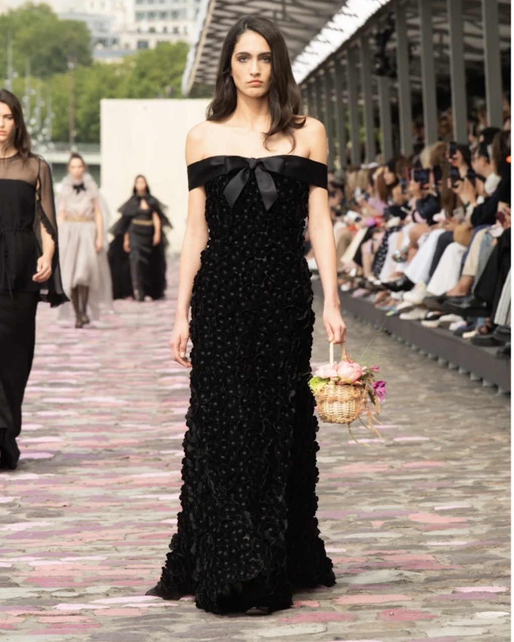 chanel basket bag,chanel wicker bag,Chanel Haute Couture Fall/Winter 2023/24 Basket Bags