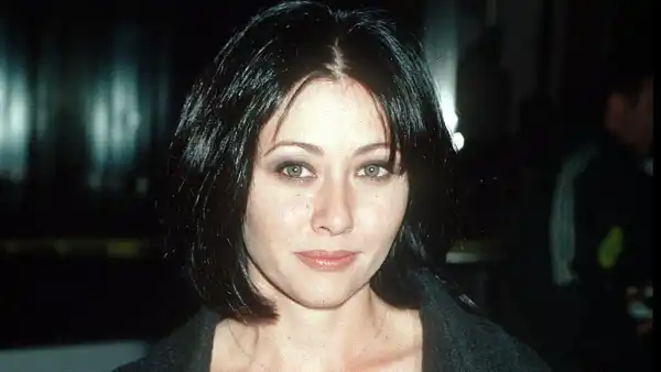Shannen Doherty Debuts Completely Shaved Head After ‘Impossibly Tough Day’