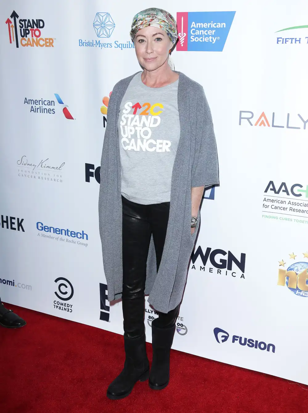 Shannen Doherty Walks the Red Carpet at Stand Up to Cancer Event, Is &lsquo;Nearly Done&rsquo; With Chemo