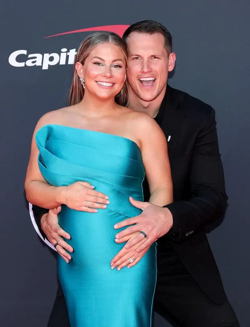 Shawn Johnson Debuts Her Baby Bump on the 2023 ESPY Awards Red Carpet 273