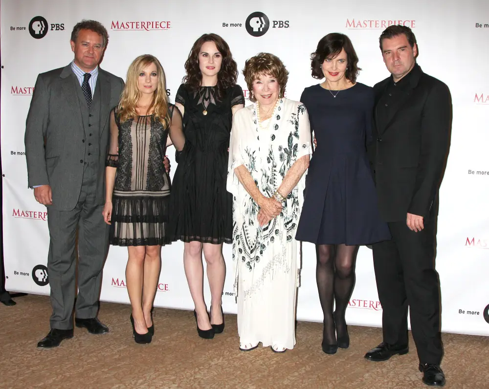 Shirley MacLaine Jokes About Downton Abbey Costar Maggie Smith: &ldquo;We Were Lovers in Another Life&rdquo;