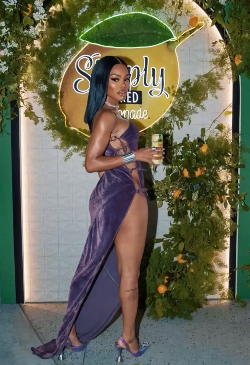 Teyana Taylor Simply Spiked Hot Pics