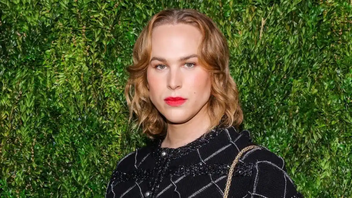 Tommy Dorfman Reveals She Earned 29000 — Before Fees — for Season 1 of Netflix-s 13 Reasons Why