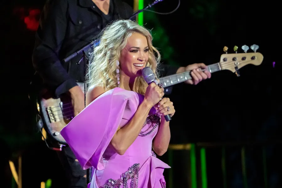 Tony Bennett Dead Celebrities Mourn After Legendary Musician Dies at Age 96 282 Carrie Underwood