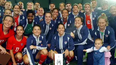 US Women s National Soccer Team Take the 2023 ESPYs Stage to Receive Arthur Ashe Award for Courage 261