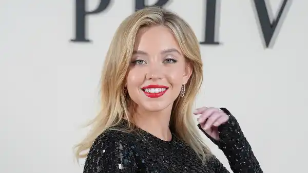 sydney-sweeney-earrings