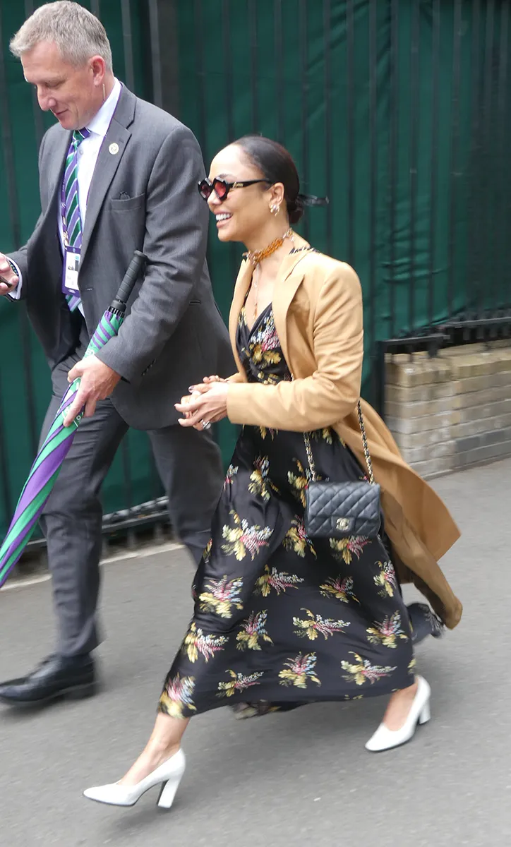 tessa-thompson-white-pumps