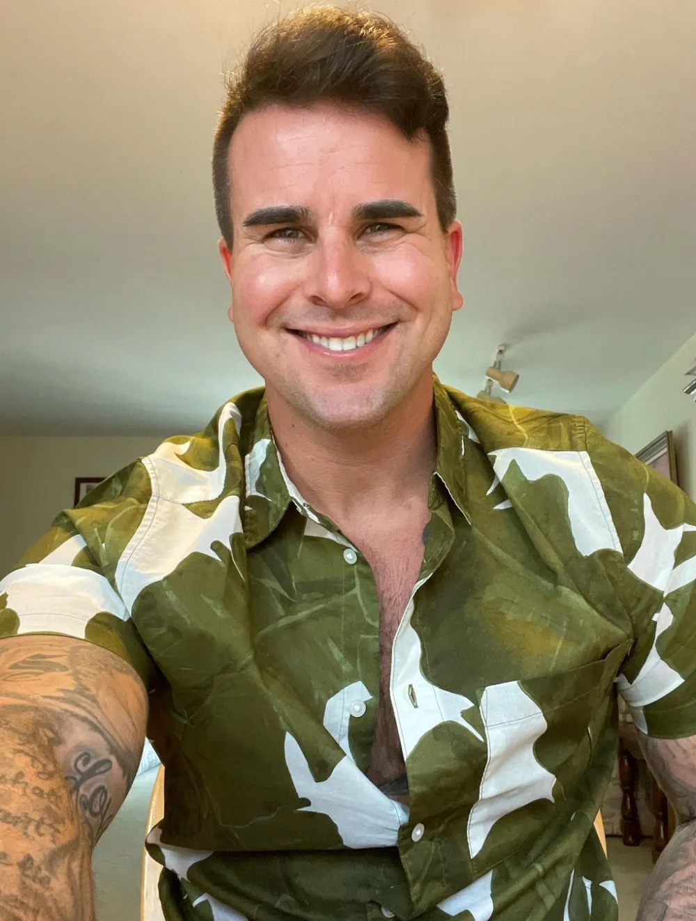 &lsquo;The Bachelorette&rsquo; Alum Josh Seiter Reveals He Is Alive After Death Announcement