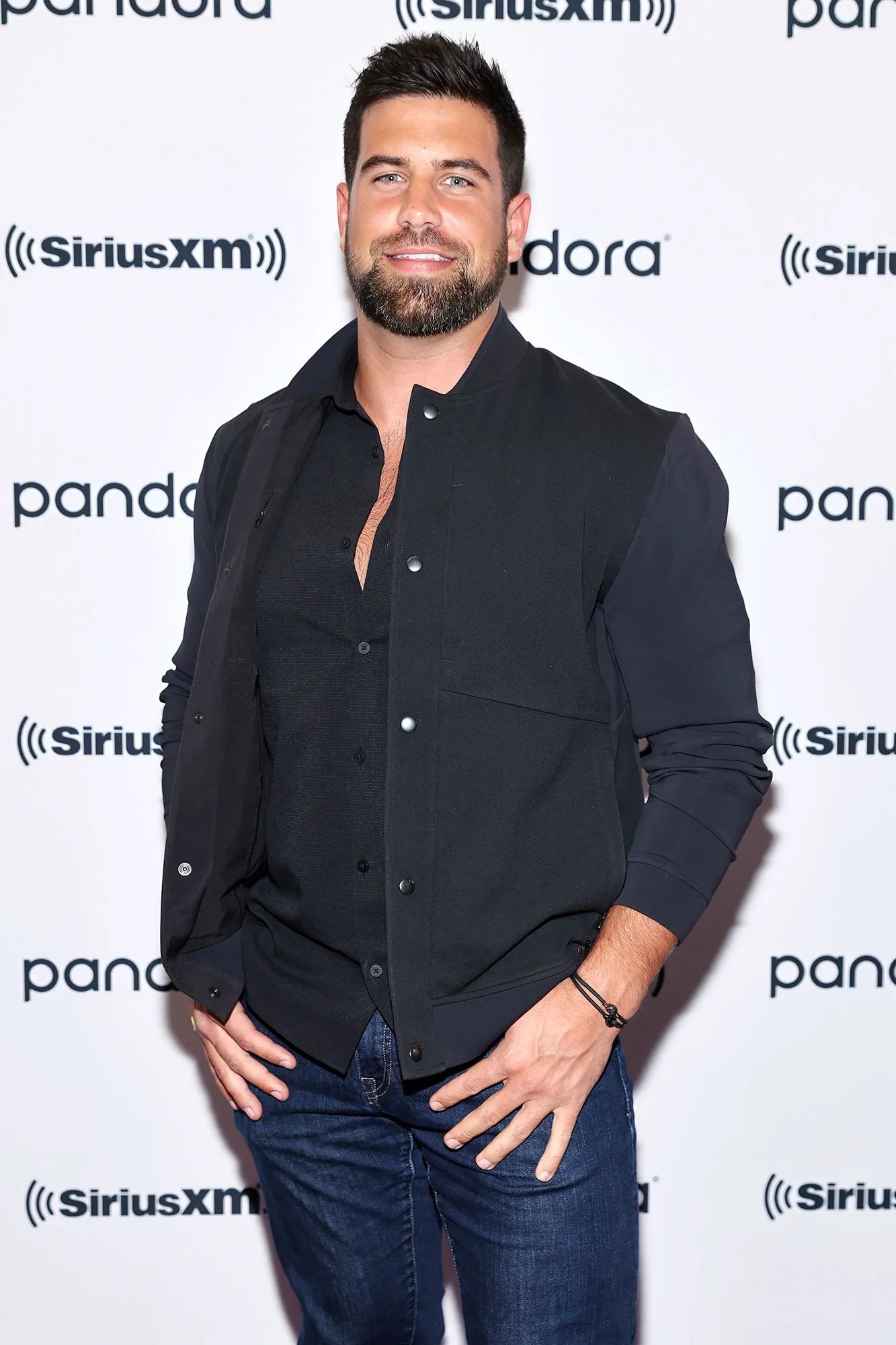 1369689178 Blake Moynes Makes Bachelor Franchise Return on BiP Season 9