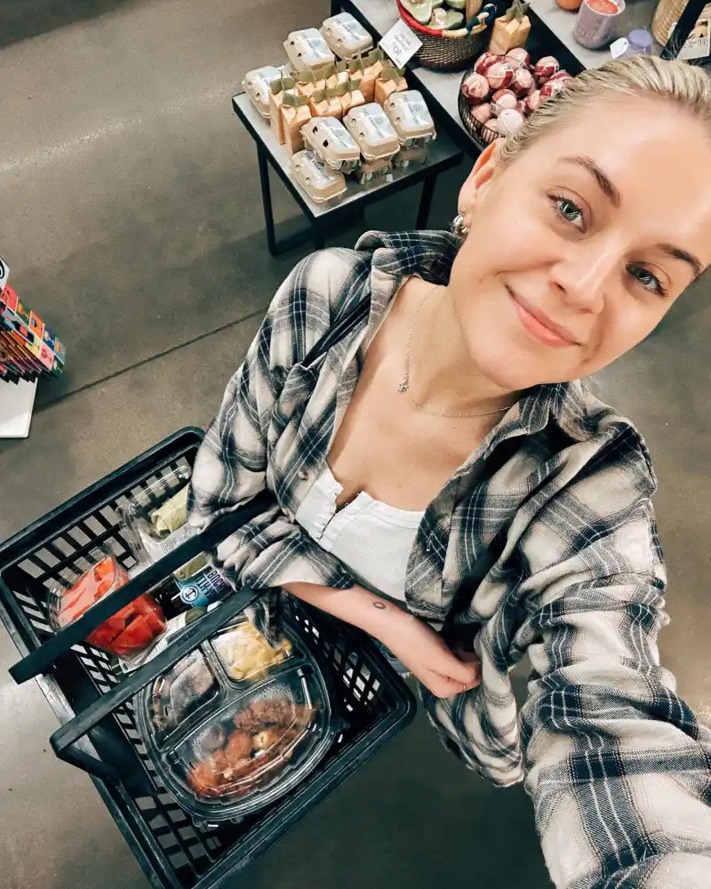 Best Makeup-Free Selfies