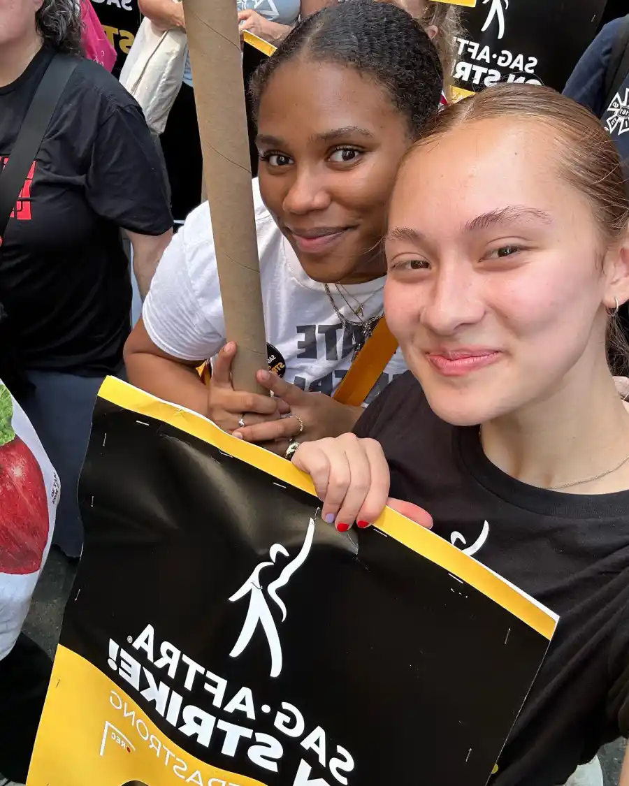 Best Makeup-Free Selfies