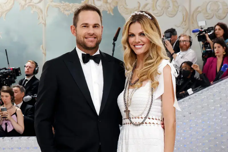 Brooklyn Decker Serves Back Compliments to Andy Roddick Class Act Ex Mandy Moore